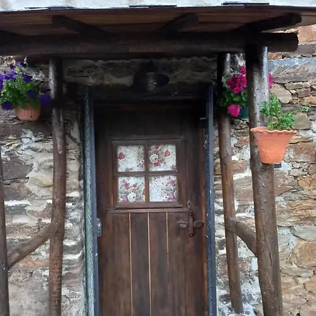 Ceira - Refugio Romantico Com Vista Serrana シャレー